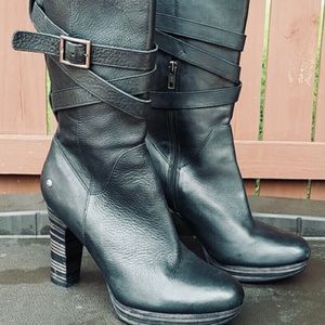 Jardin Ugg black leather boots